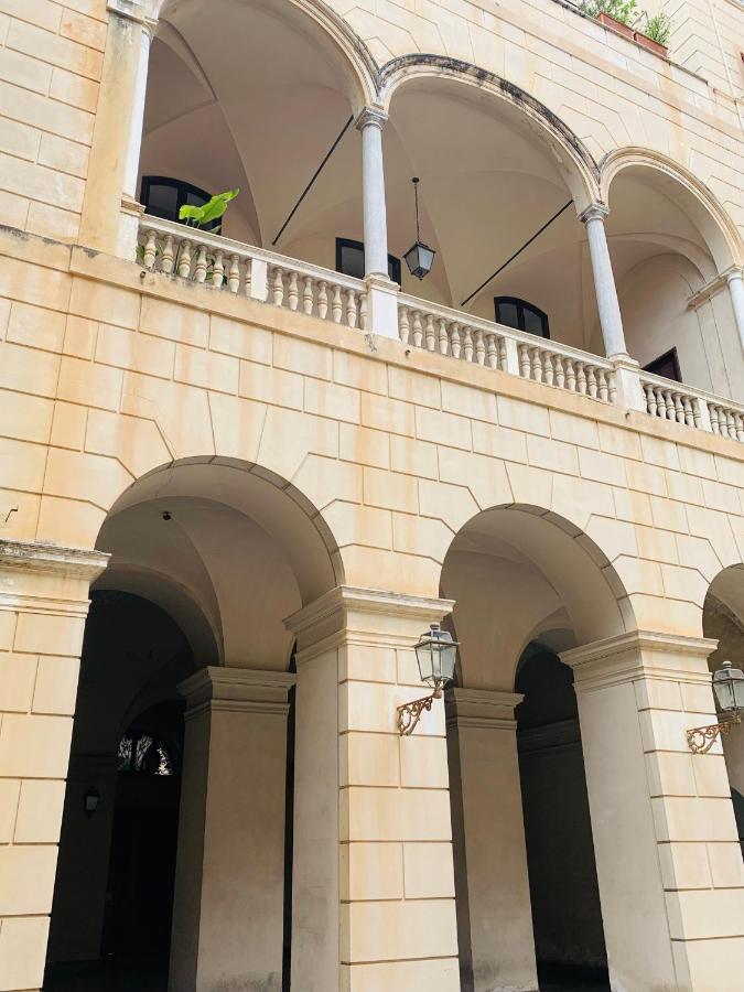 Palazzo Ventimiglia & Apartamento *